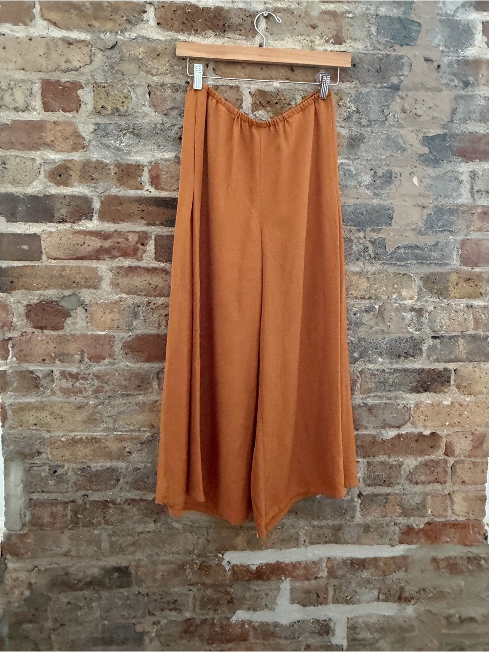 Vince Wide-Leg Pants in Rust Orange